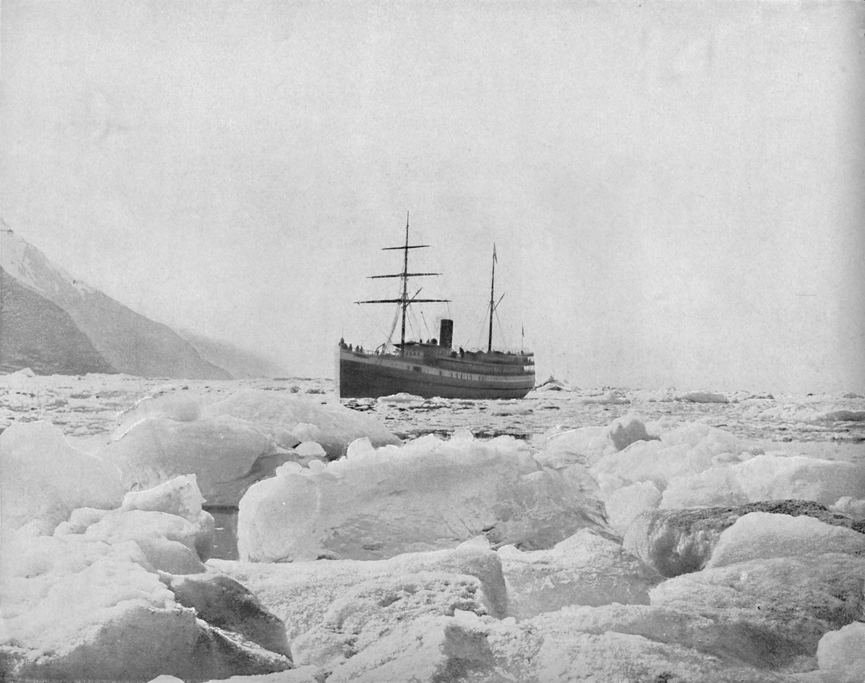 Steamer Queen, Glacier Bay, Aljaška, c1897. od Unbekannt