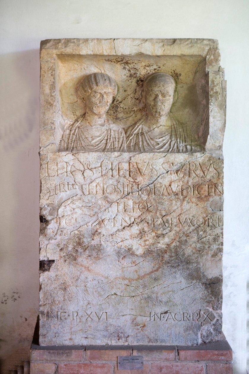 Stele, Lucio Ostillio Siro, 1. stol od Unbekannt