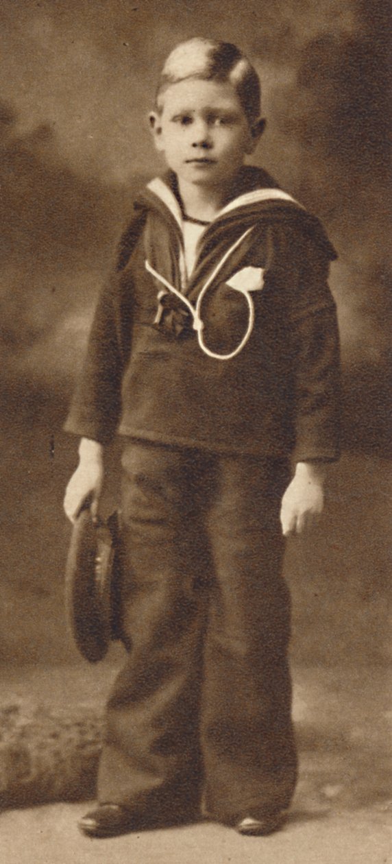 Stále jako námořník - princ Albert ve věku šesti let, c1901 1937 od Unbekannt