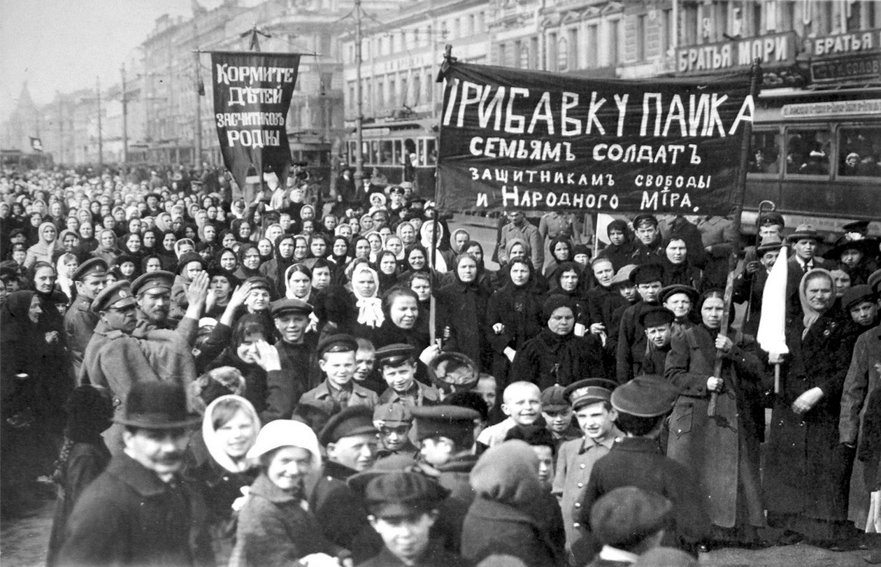 Stávkující Putilovští dělníci v první den únorové revoluce, Petrohrad, Rusko, 1917 od Unbekannt