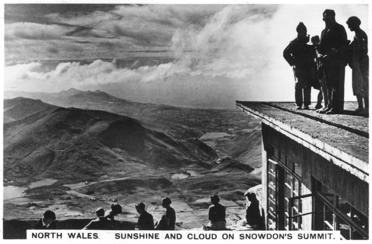 Slunce a mraky na vrcholu Snowdons, severní Wales, 1936 od Unbekannt