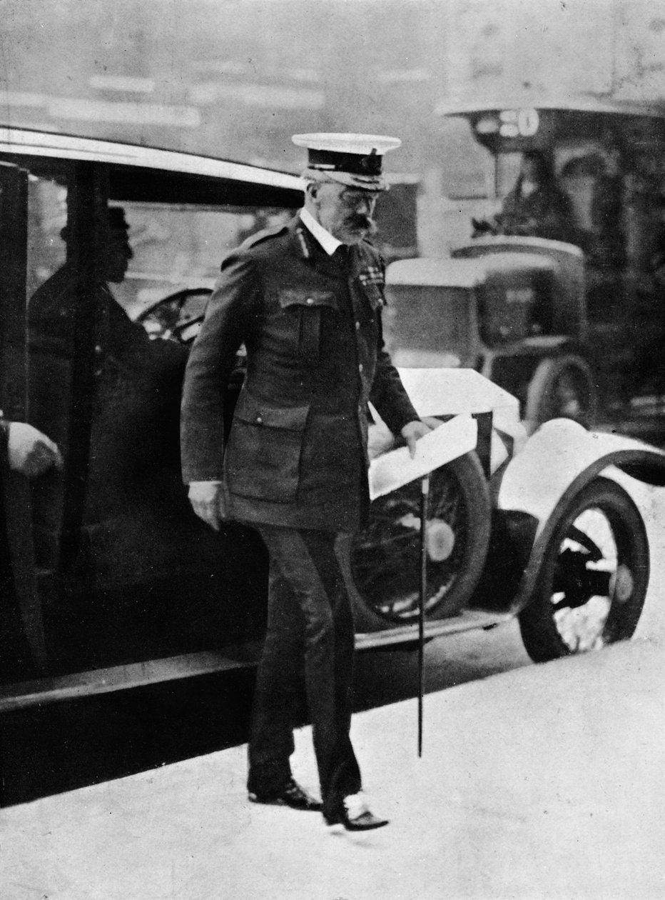 Kabinetní krize: Lord Kitchener přijíždí do War Office, 1915 od Unbekannt