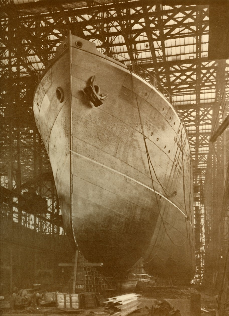 Cunard Aurania 14 000 tun na zásobách v Newcastle-On-Tyne, c1930. od Unbekannt