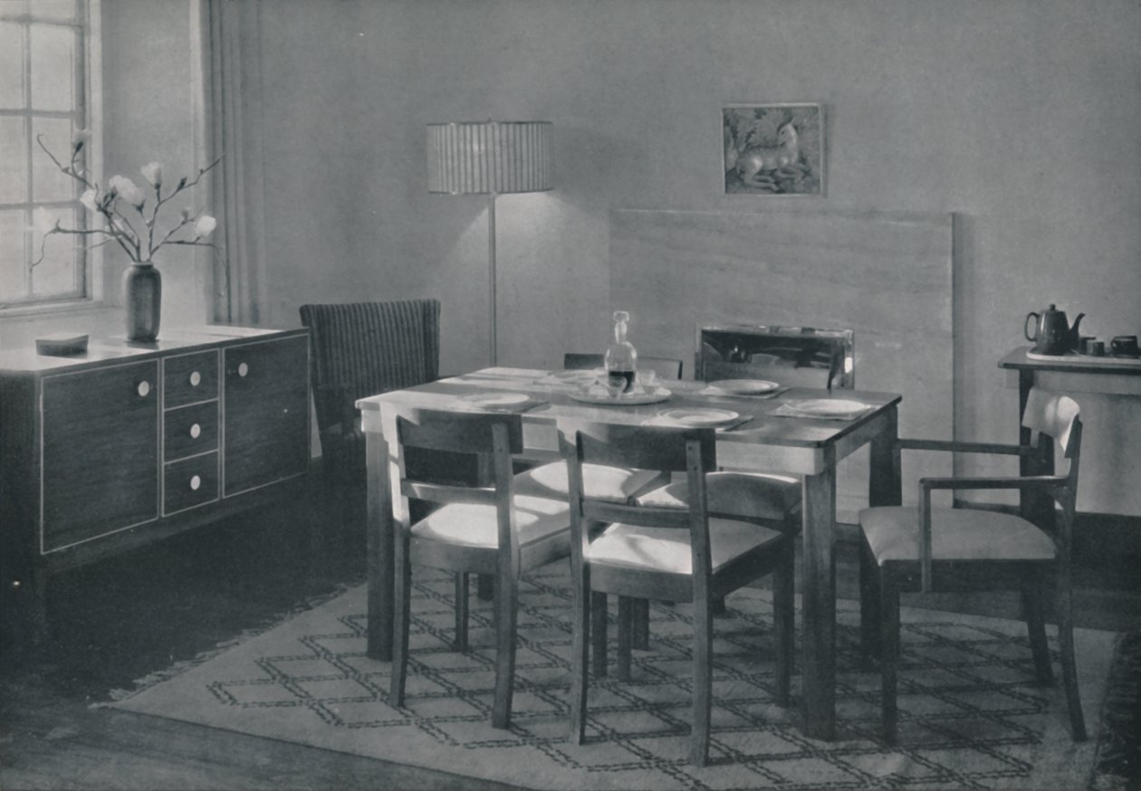 Jídelna - nábytek z ořechů a platanů, 1942. od Unbekannt