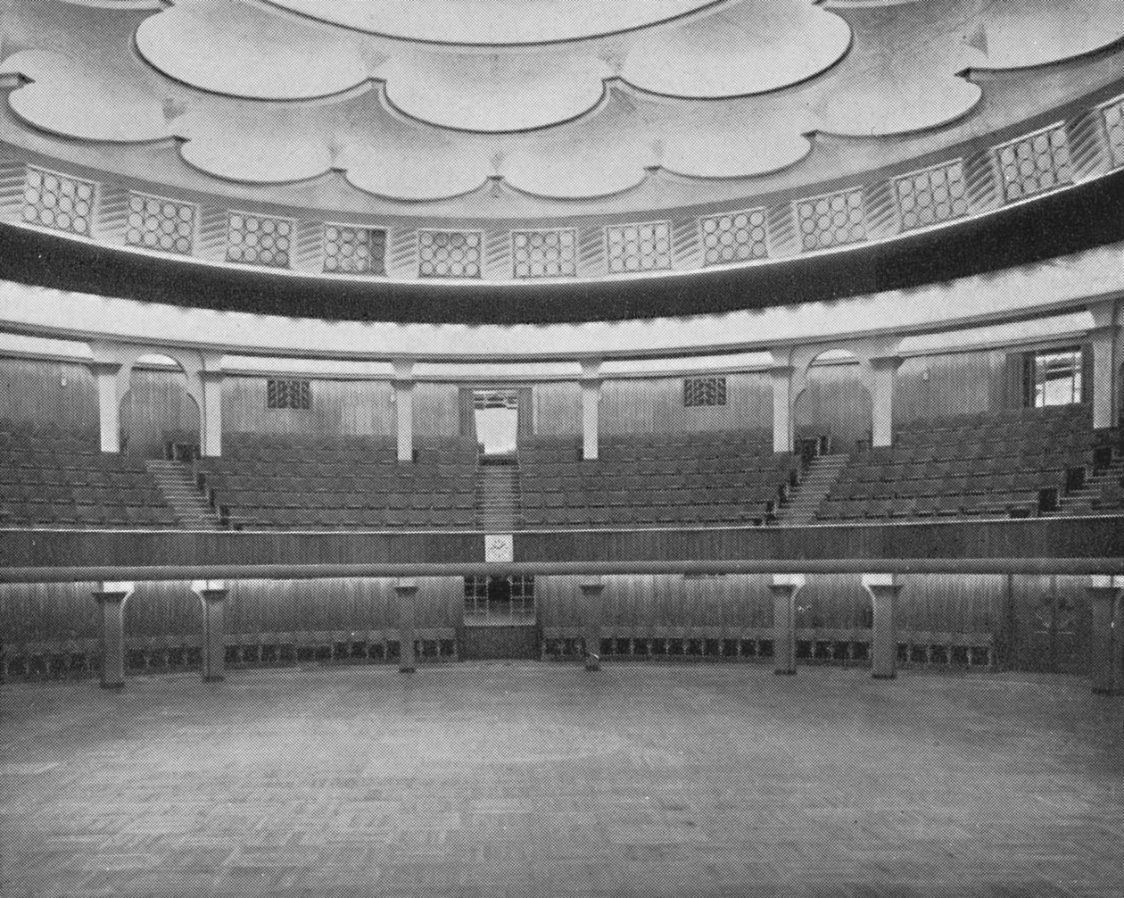 The Dome: Looking From The Platform, 1939 od Unbekannt