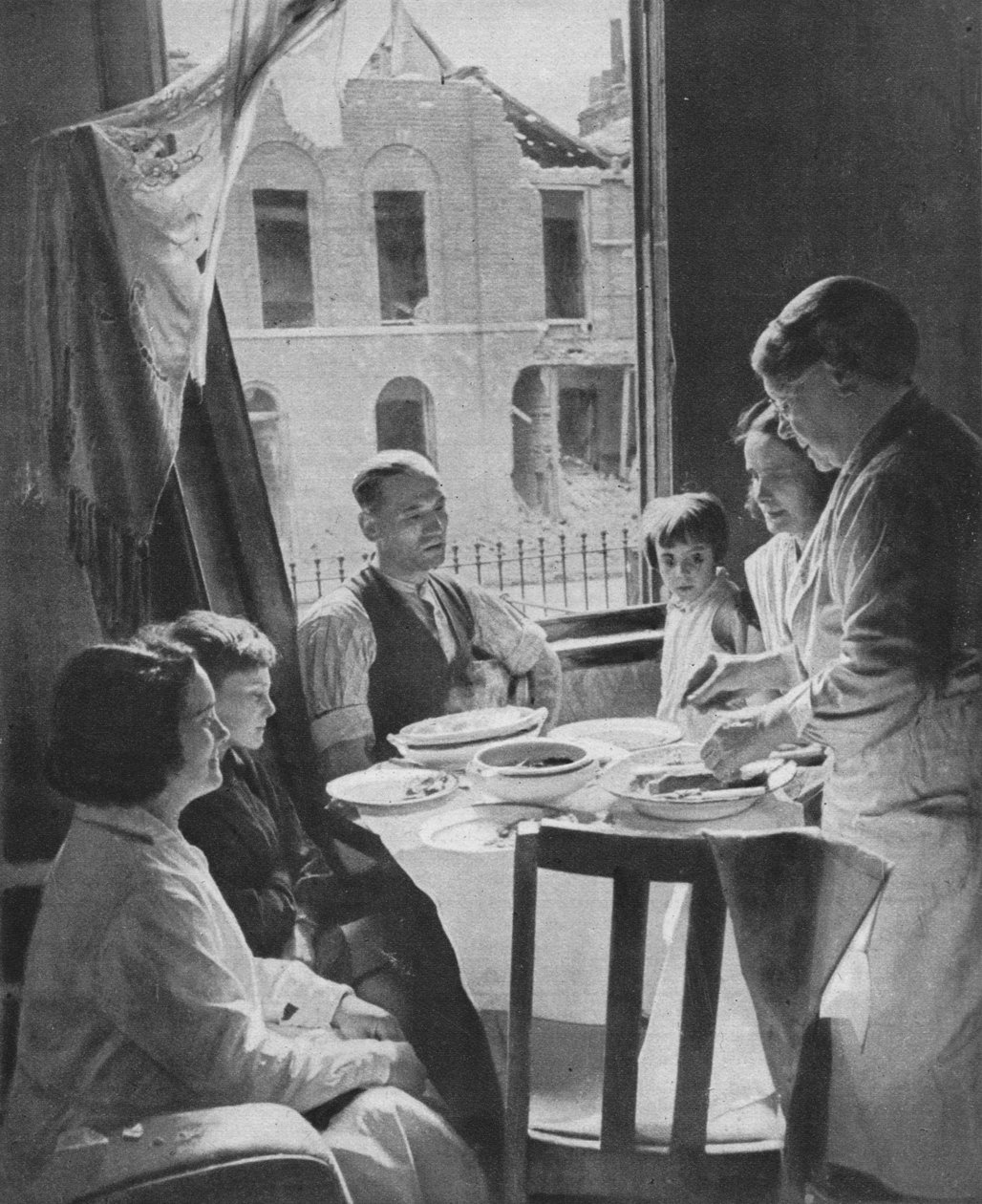 Rodina musí jíst, c1940 1942 od Unbekannt