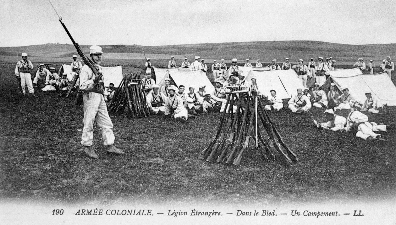 Francouzská cizinecká legie v jejich táboře, c1910 od Unbekannt
