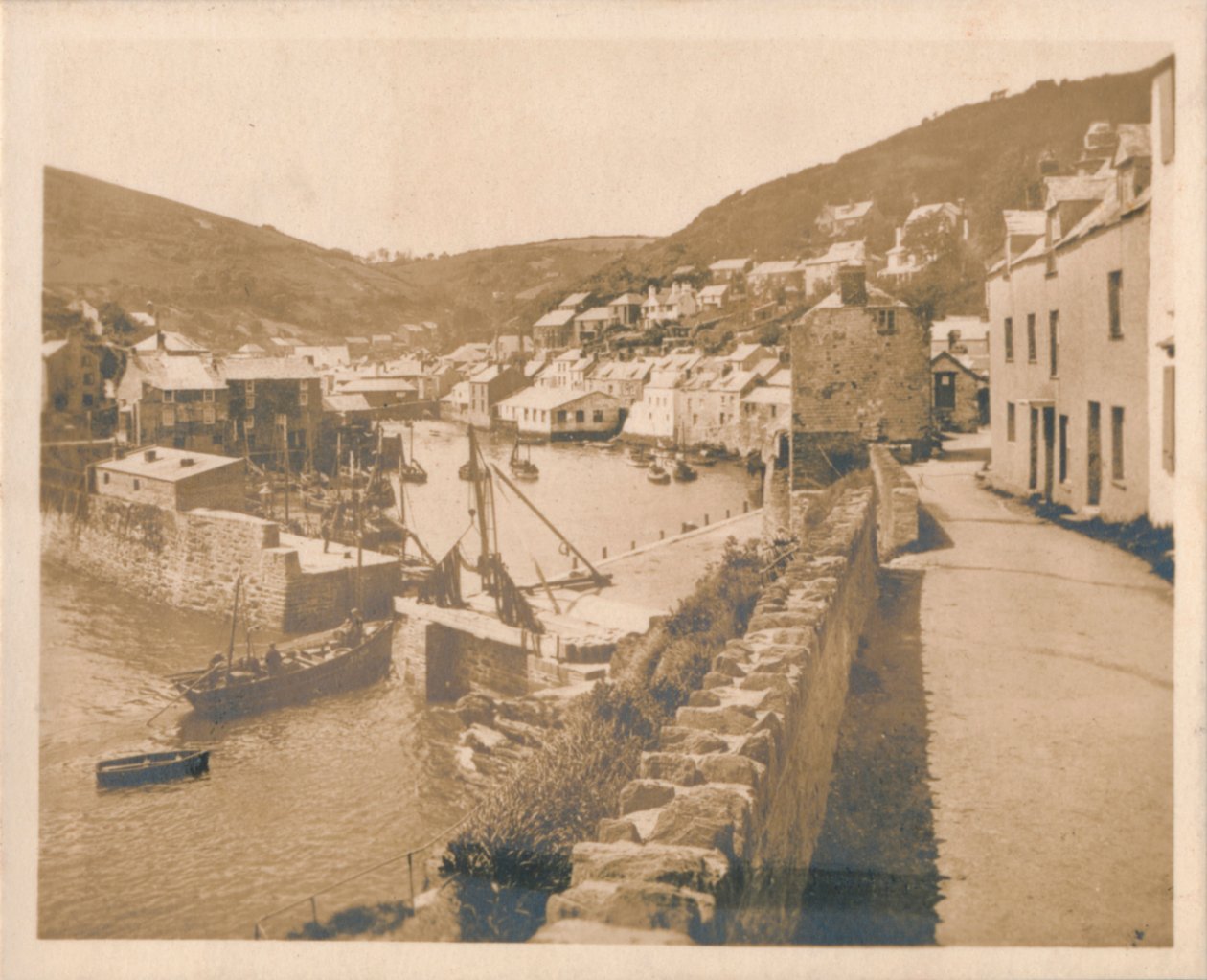 Vstup do přístavu - Polperro, 1927 od Unbekannt
