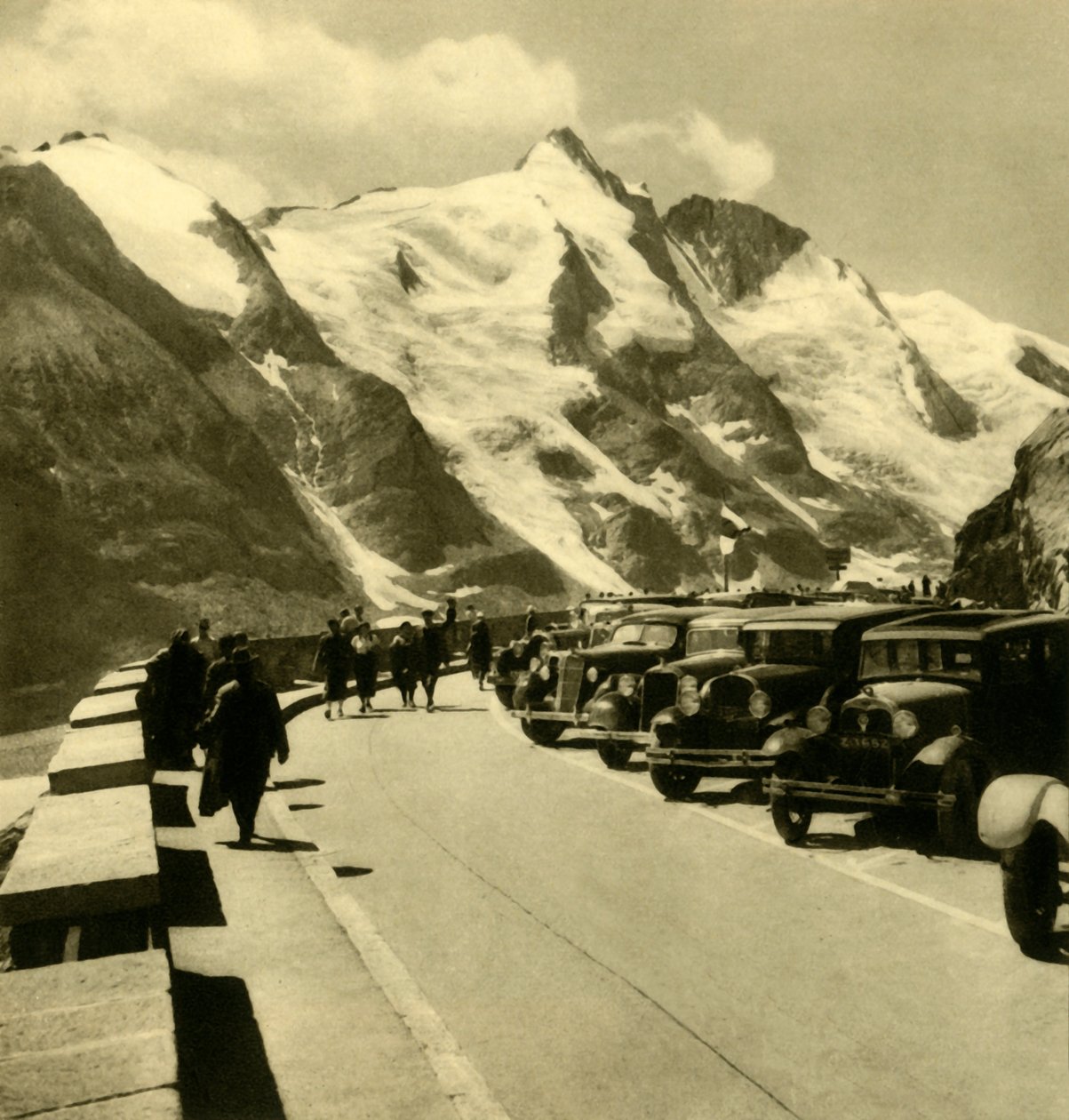 Vyhlídka Kaiser-Franz-Josefs-Höhe na vysokohorské silnici Grossglockner, Rakousko, c1935. od Unbekannt