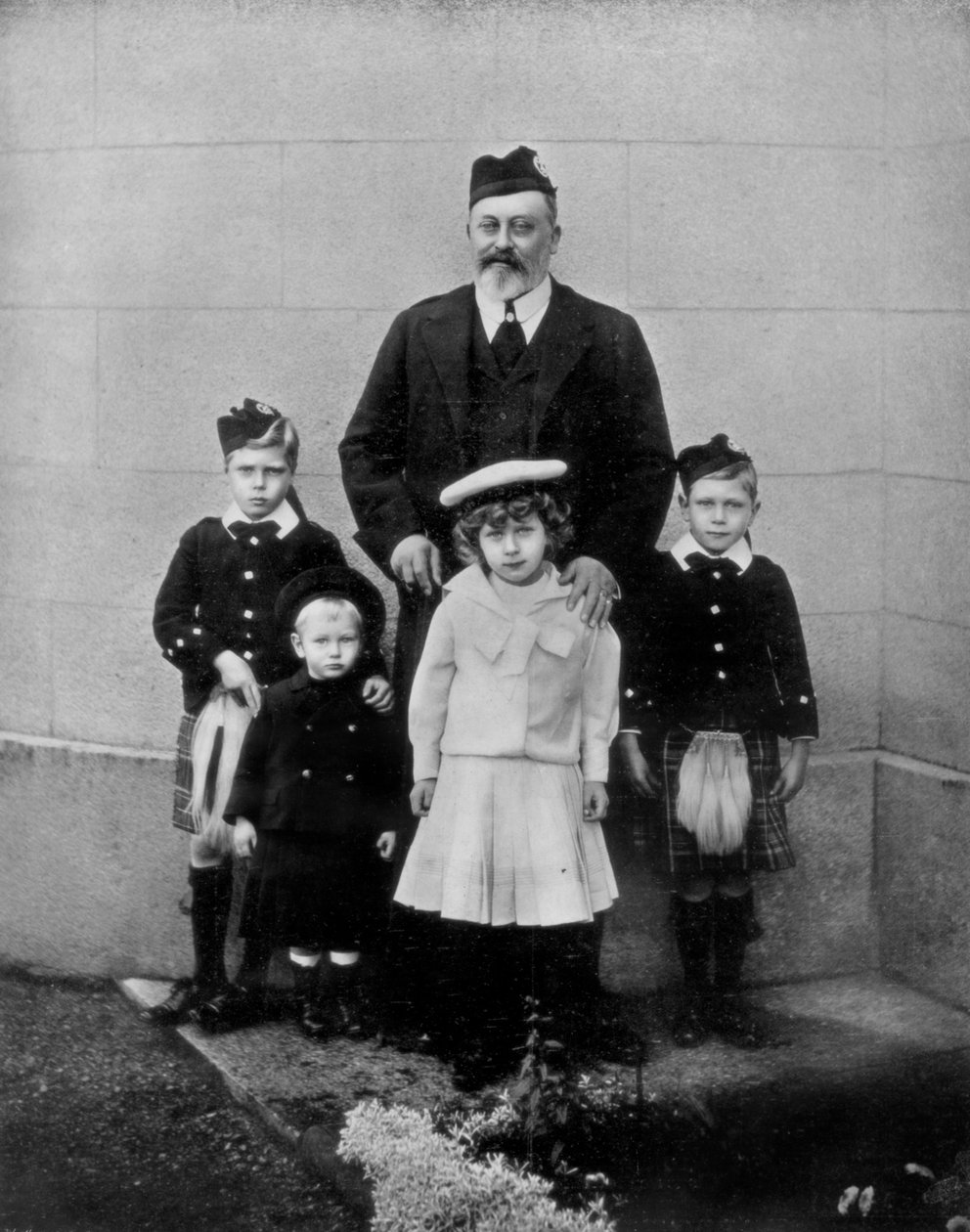 Zesnulý král a někteří z jeho vnuků, c19102-1910 1910 od Unbekannt