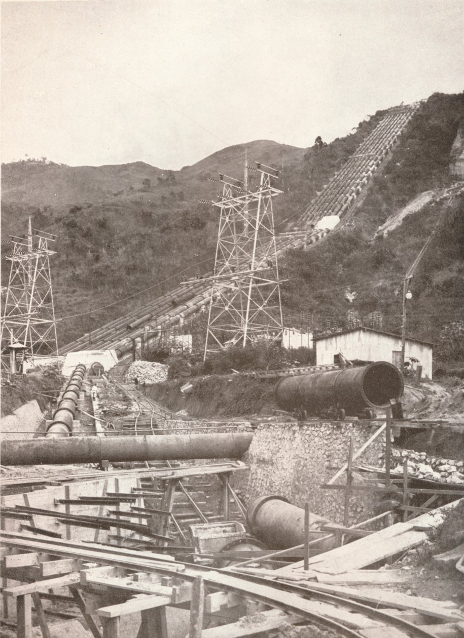 The Pipes at Ribeirao das Lajes: Rio Light and Power Works, 1914 od Unbekannt