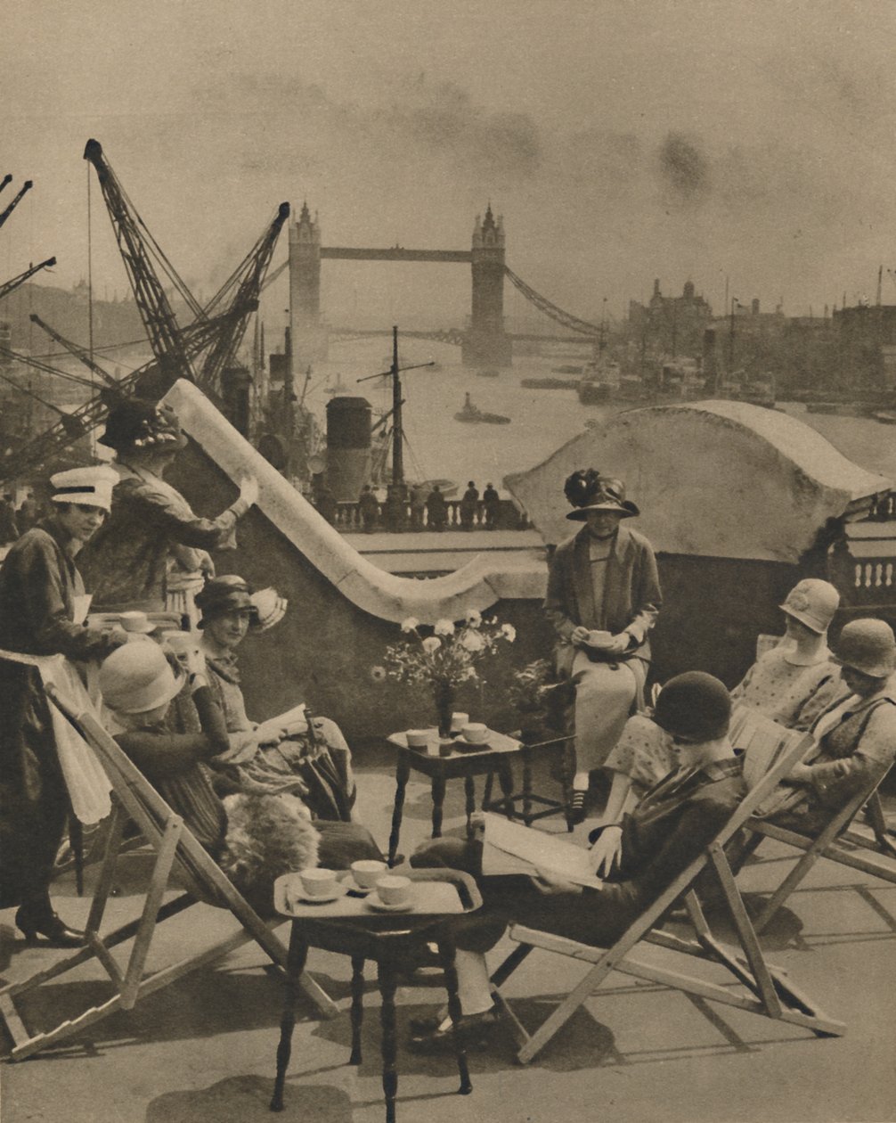 Bazén ze střešní zahrady Langbourne Club for City Women, 20. léta, c1935. od Unbekannt