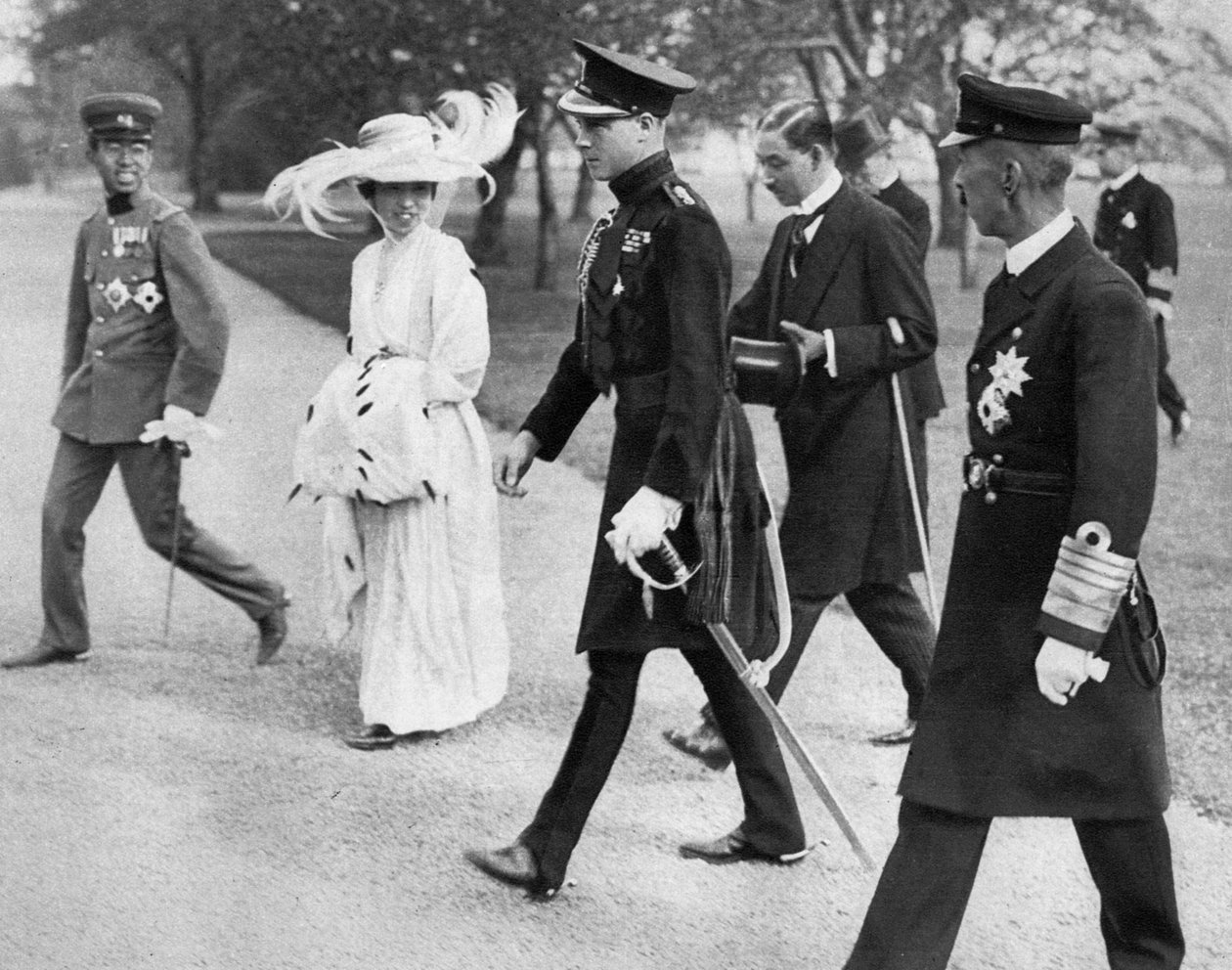 Princ z Walesu s císařovnou a korunním princem Japonska, Tokio, 1922 od Unbekannt
