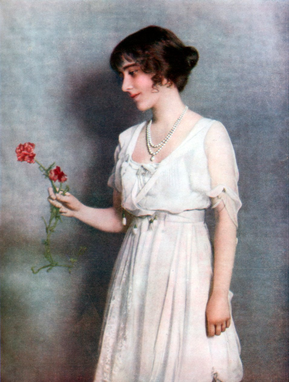 Červený karafiát, Lady Elizabeth Bowes-Lyon, 1923 od Unbekannt