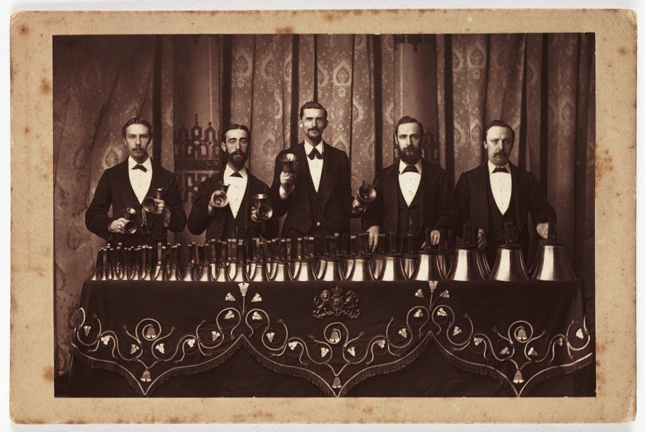 The Royal Hand Bell Ringers od Unbekannt