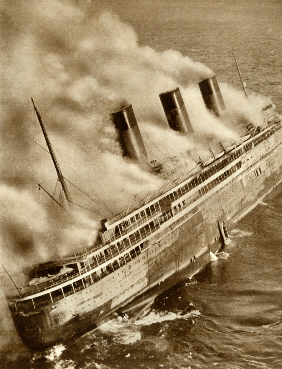 SS LAtlantique v plamenech, 1933, 1935. od Unbekannt