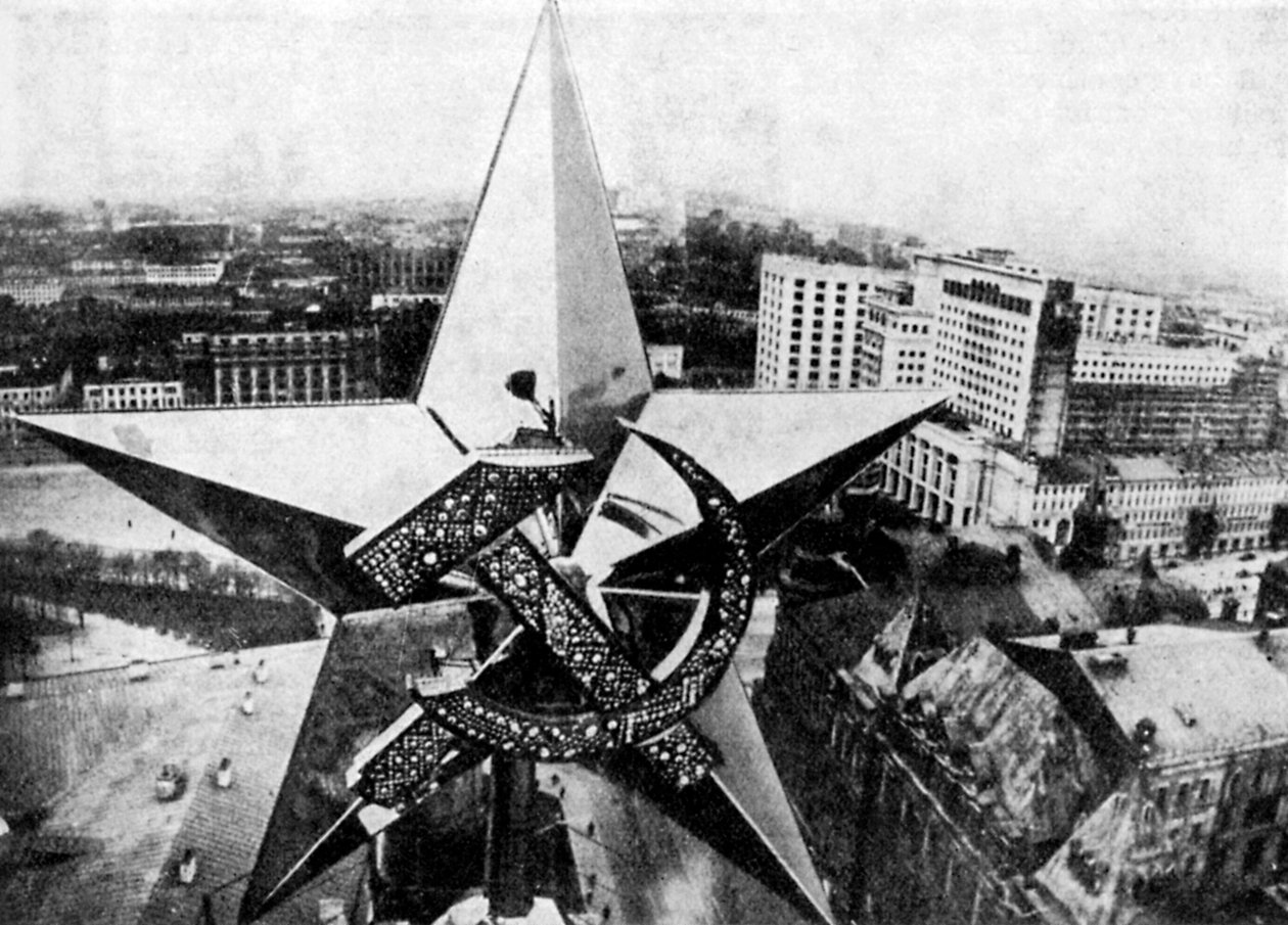 Sovětská hvězda překonávající Nikolského věž v Kremlu, Moskva, 1935 od Unbekannt