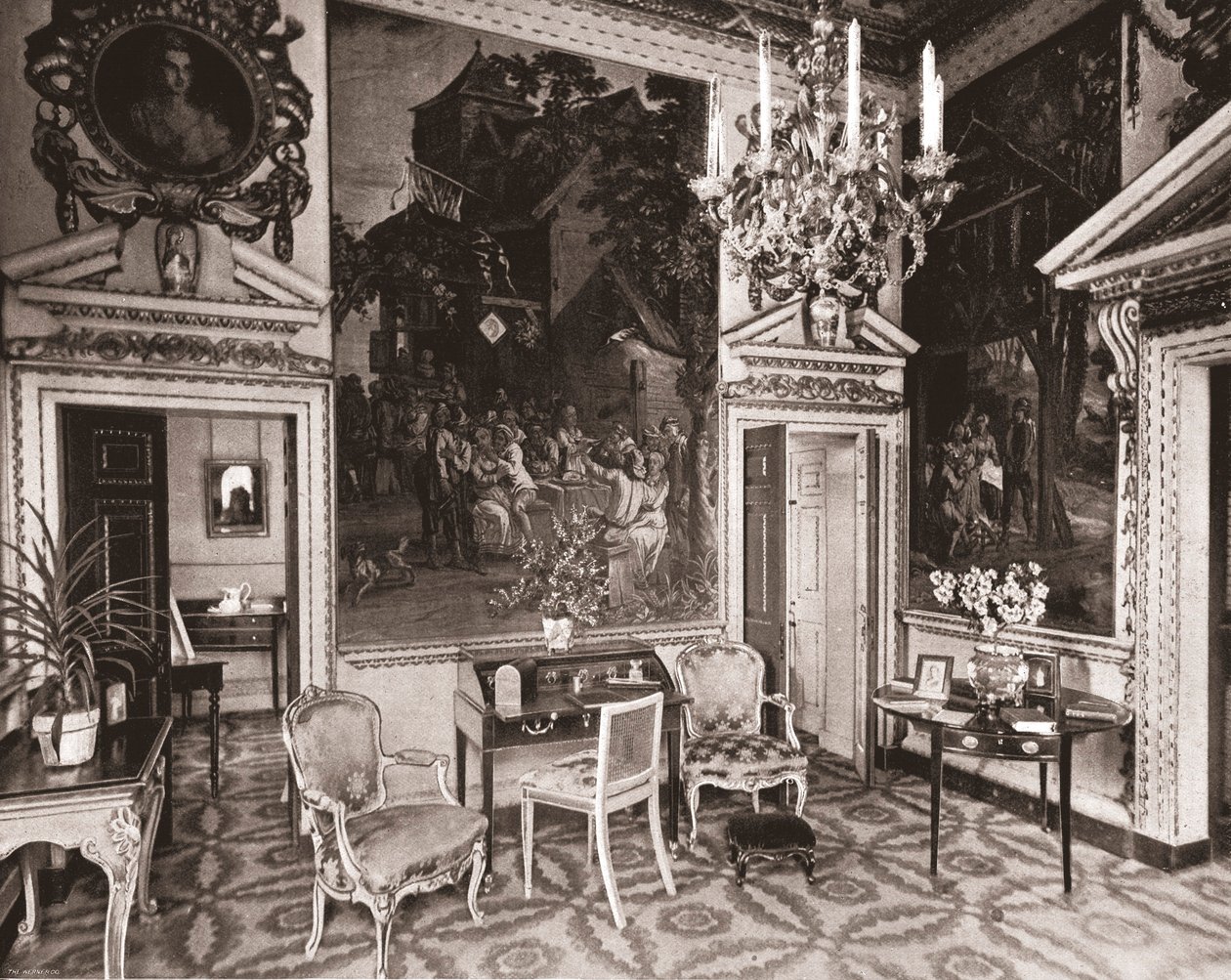 The Tapestry Room, Chiswick House, Londýn, 1894. od Unbekannt