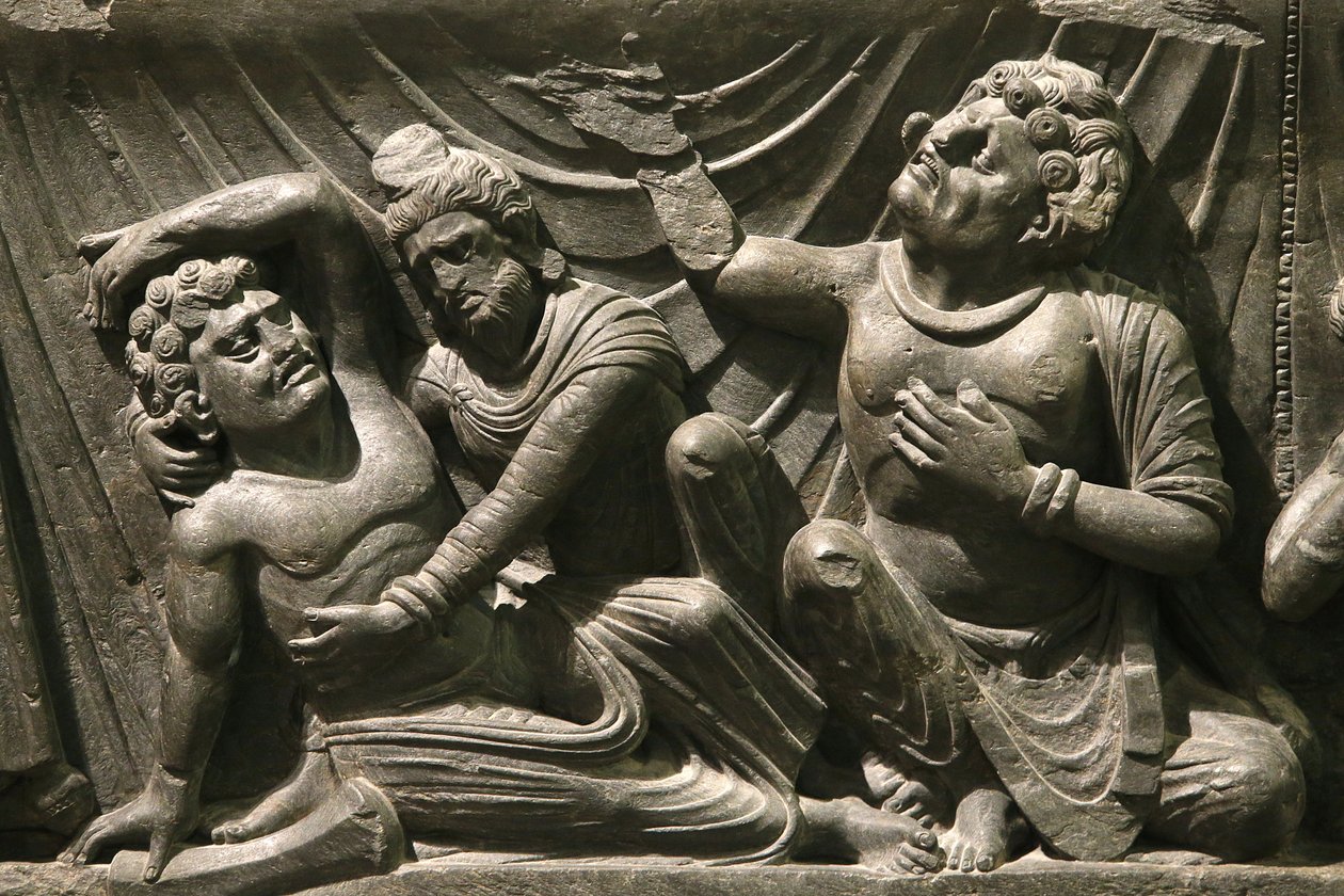 Victoria and Albert Museum. Část reliéfu Buddhovy smrti (parinirvana). 200-400. Kušánské období. Schist. Gandhara/Severozápad Pákistánu. Spojené království od Unbekannt
