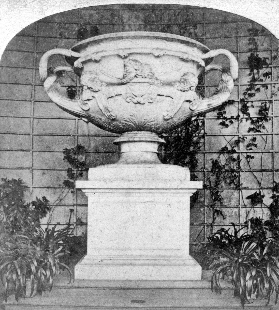 Váza Warwick, hrad Warwick, Warwick, Warwickshire, konec 19. století od Unbekannt