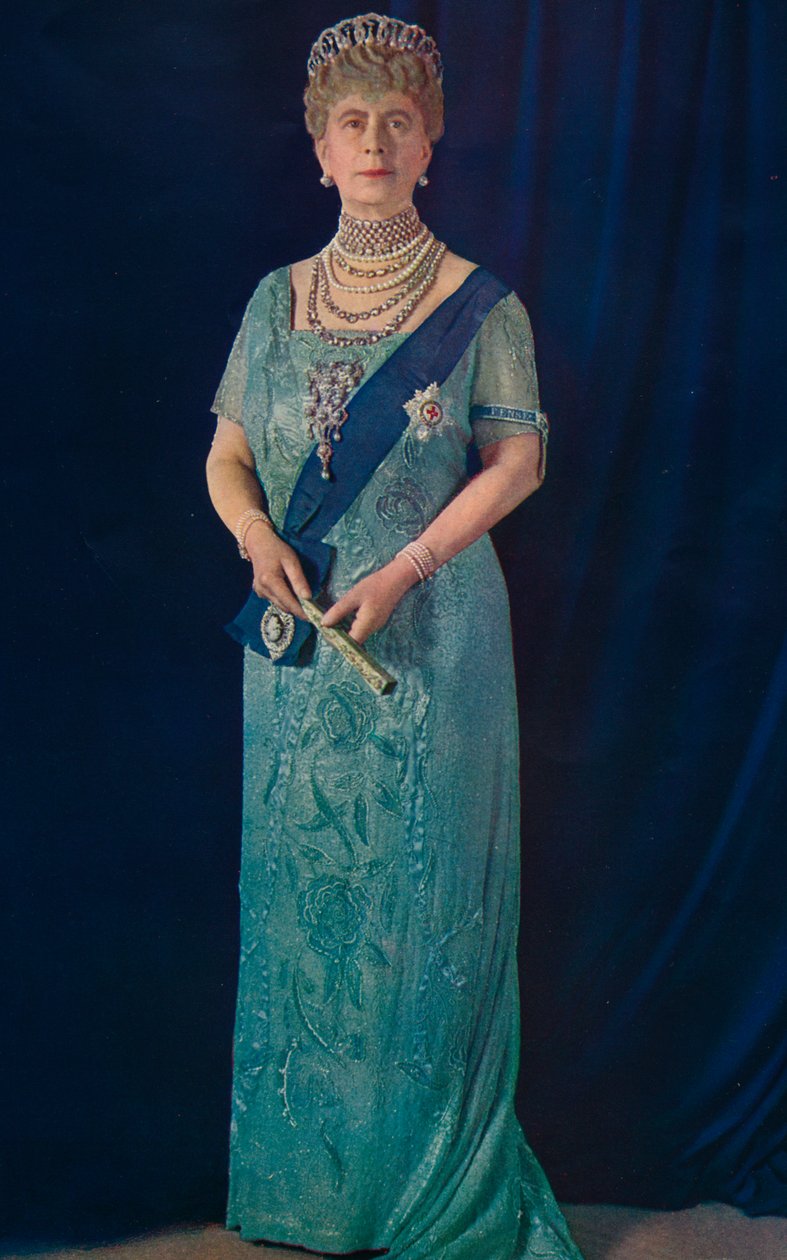 The Widow Queen: Her Majesty Queen Mary, 1936 od Unbekannt