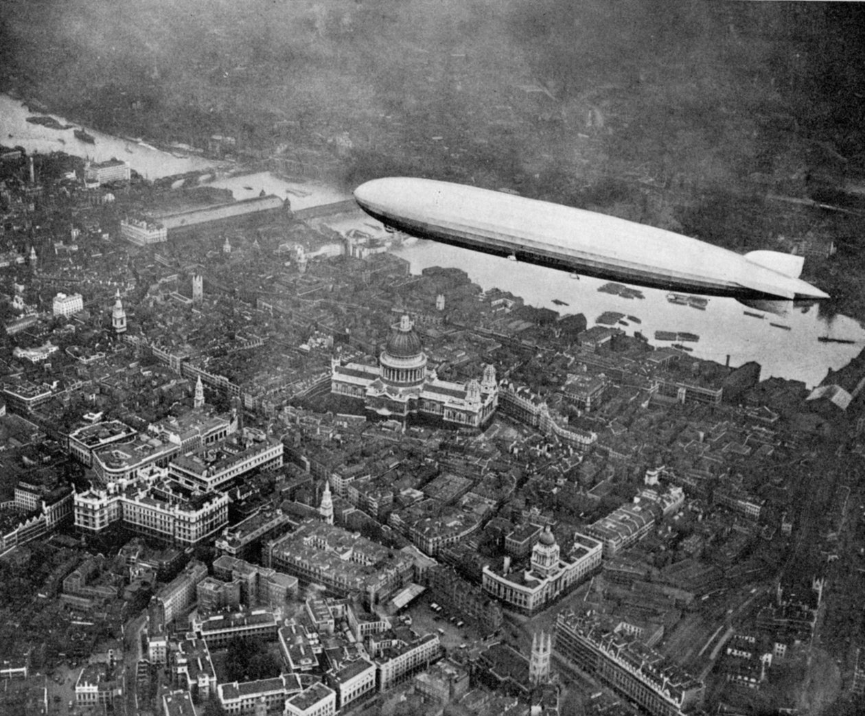 Vzducholoď Graf Zeppelin nad Londýnem, srpen 1931 1936 od Unbekannt