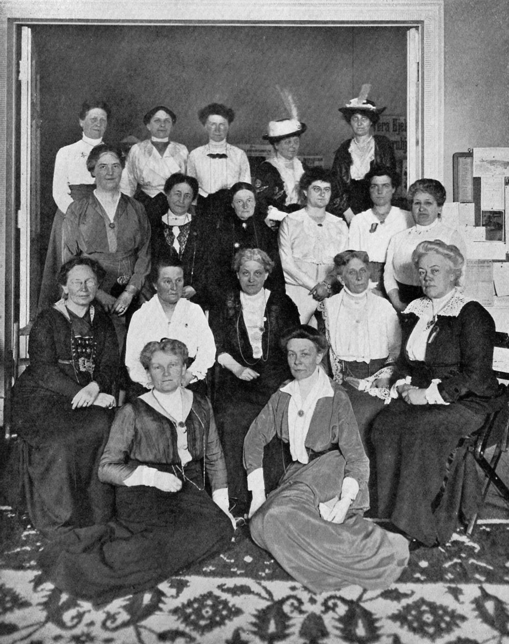 Mezinárodní shromáždění žen pracujících ve volebním právu, 1914, c1920 od Unbekannt