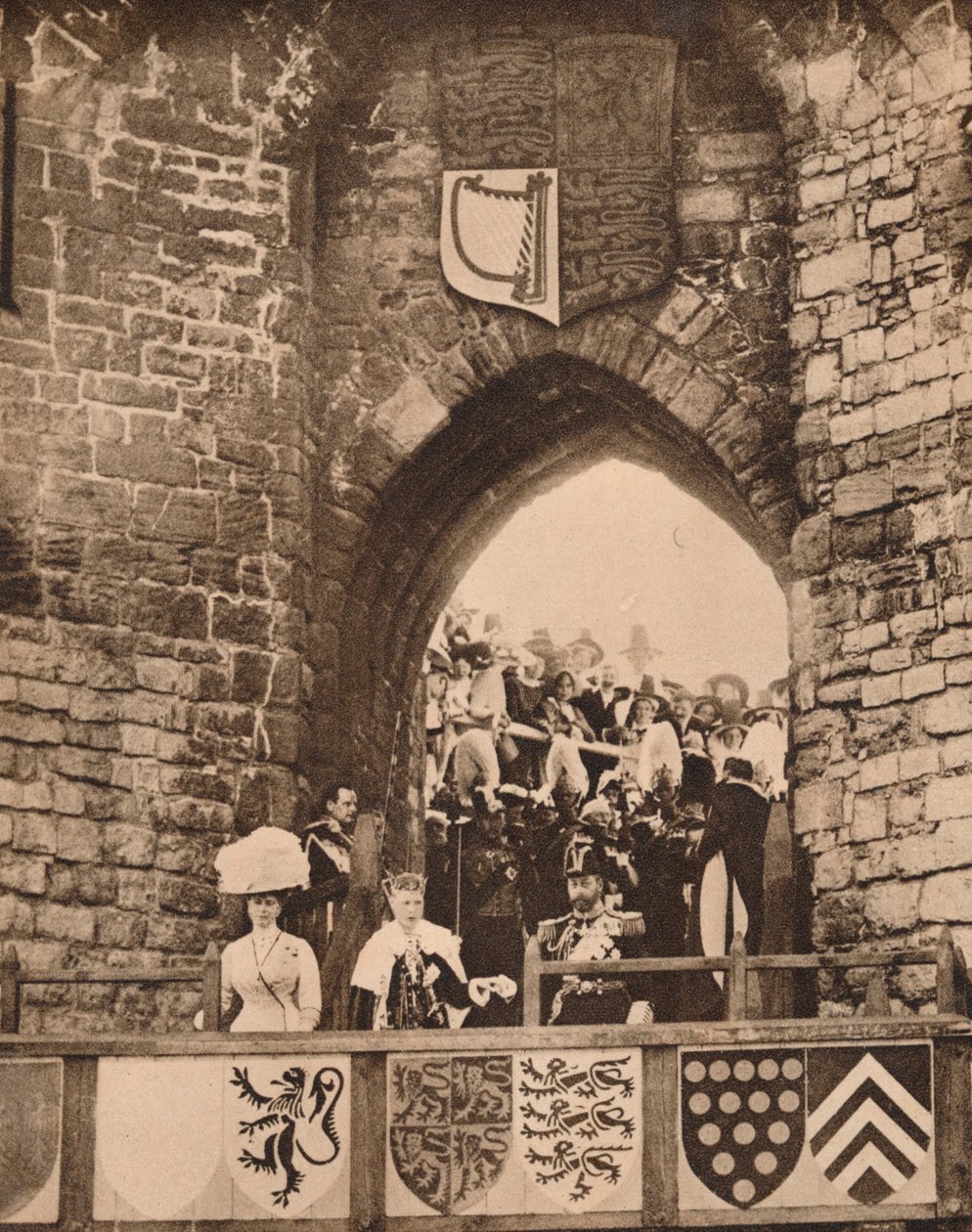 Investitura prince z Walesu na zámku Caernarvon, 13. července 1911 1935 od Unbekannt