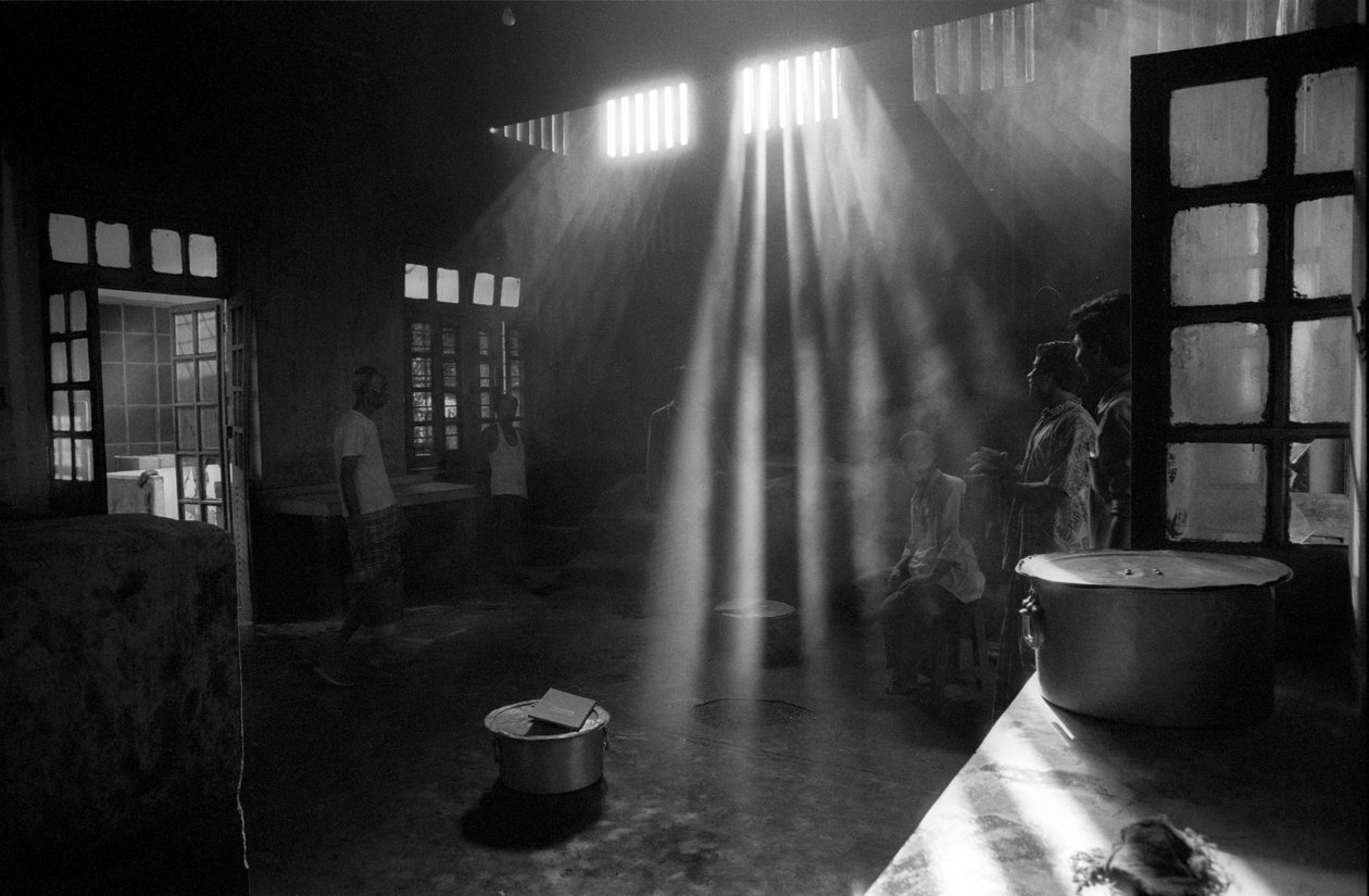 Kuchyně psychiatrické léčebny, Pabna, v Bangladéši. 1994. Nemocnice pro duševně choré, Pabna je první nemocnice svého druhu v Bangladéši s přibližně 130 miliony obyvatel. Byla založena v roce 1957 tehdejším civilním chirurgem okresu Pabna v místním od Unbekannt