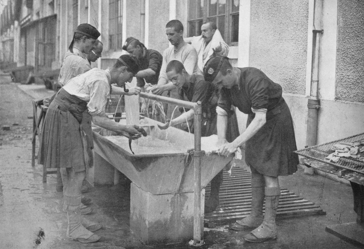 Ranní toaleta na kontinentu, 1914 od Unbekannt