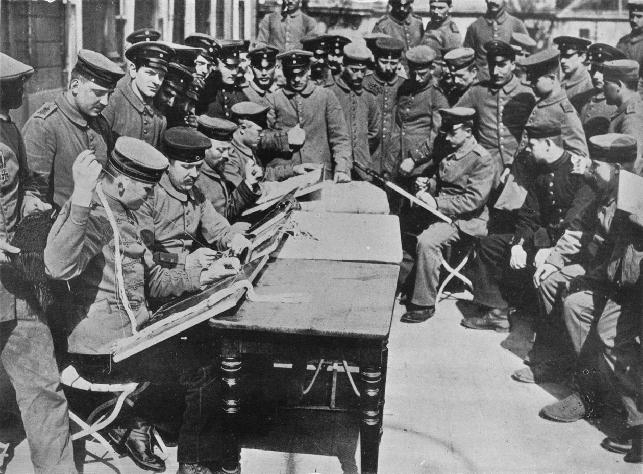 Léčba německých raněných, 1915 od Unbekannt