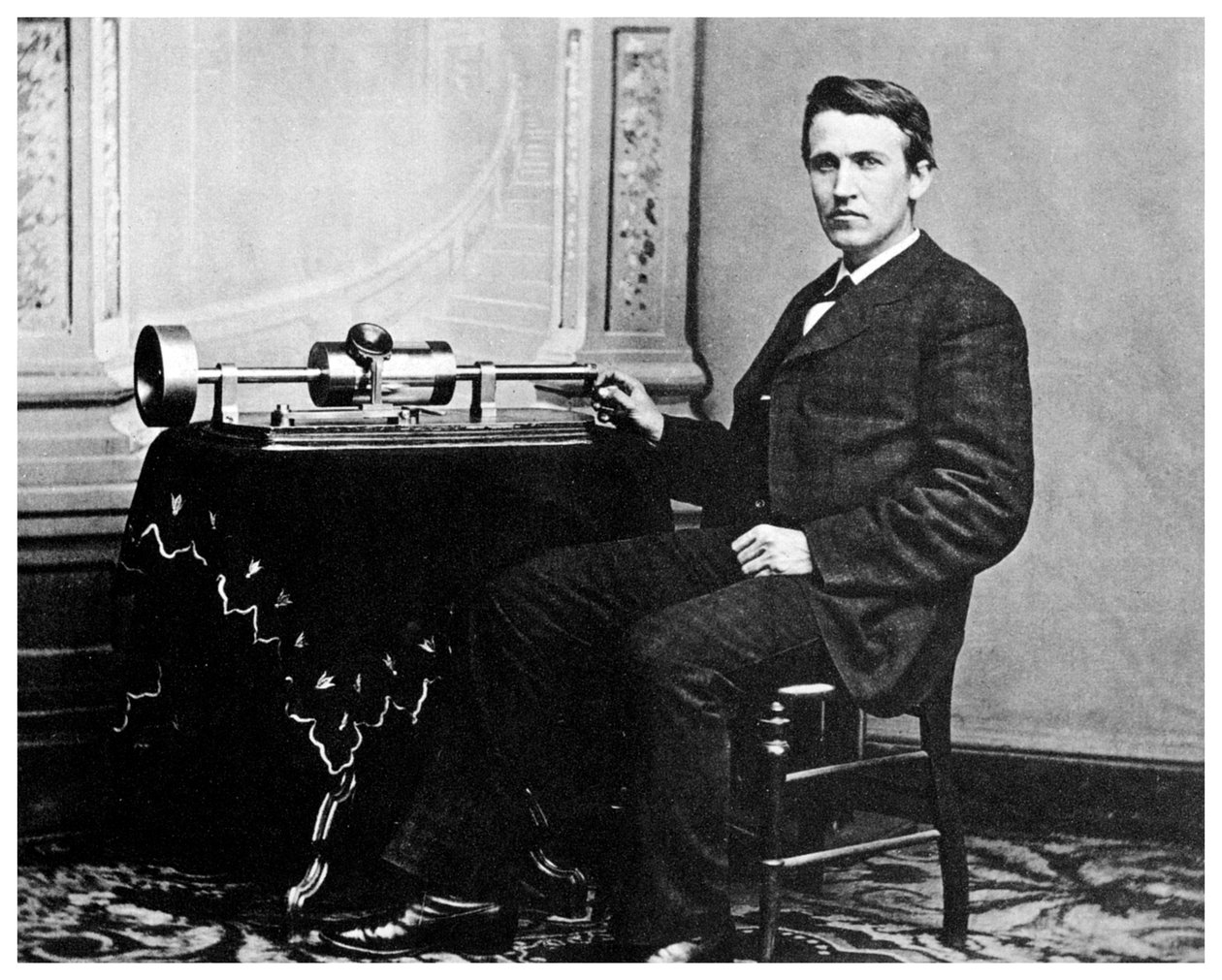 Thomas Alva Edison, americký vynálezce, se svým fonografem, c1878 1955 od Unbekannt