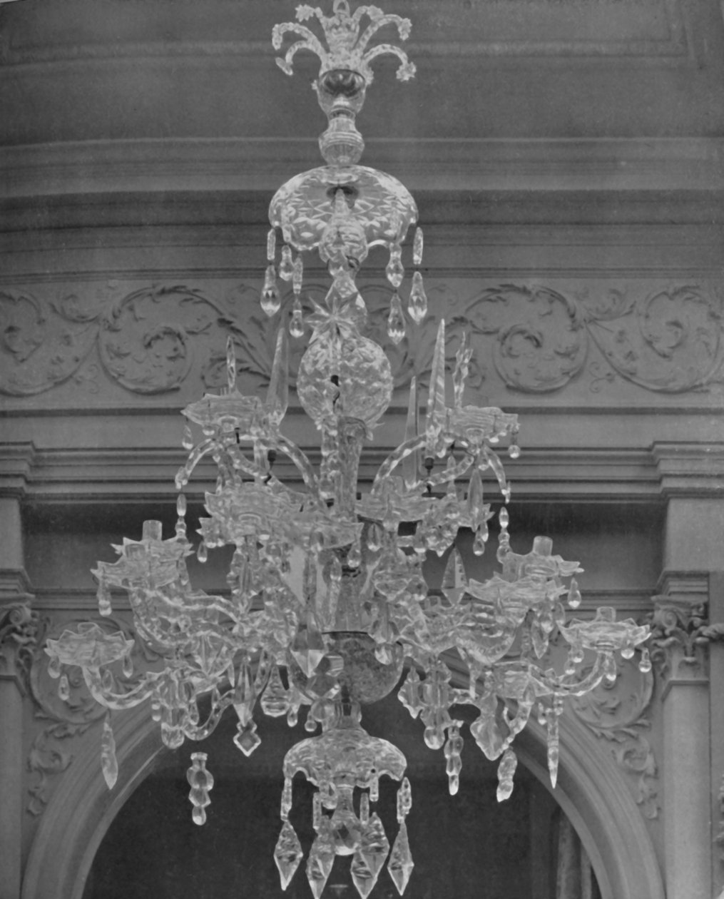 Třípatrový lustr pro 20 světel kolem roku 1770, 1928 od Unbekannt