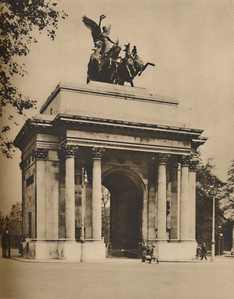 Triumphal Arch Přesunutý z Hyde Parku do Constitution Hill, c1935. od Unbekannt