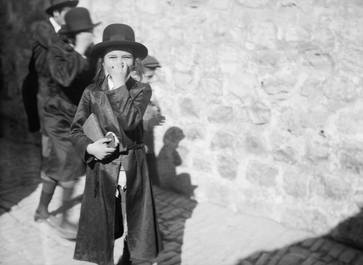 Typy na Židovské Zdi nářků, cca 1934-1939 (čb foto) od Unbekannt