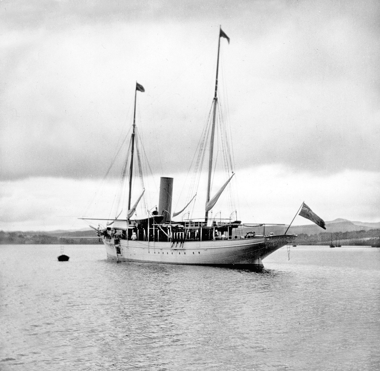 Spojené království: Parní jachta v Anchor. c1890 od Unbekannt