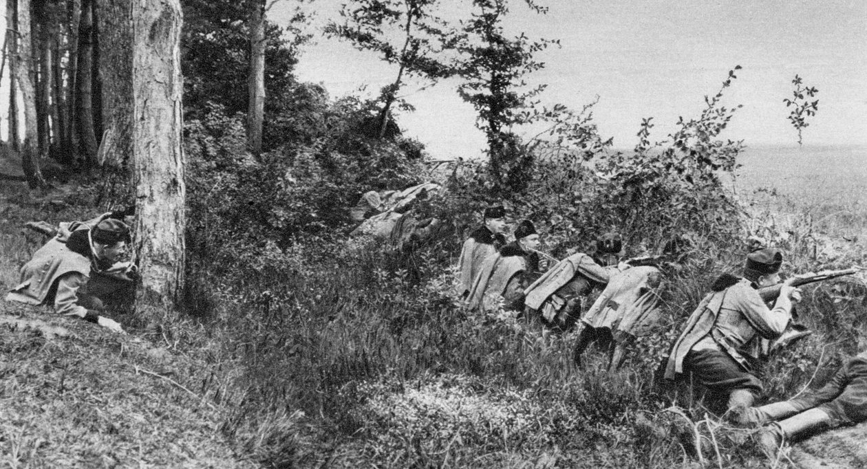 Předvoj rakousko-uherských Uhlans okupující mýtinu v lese, první světová válka, 1917 od Unbekannt