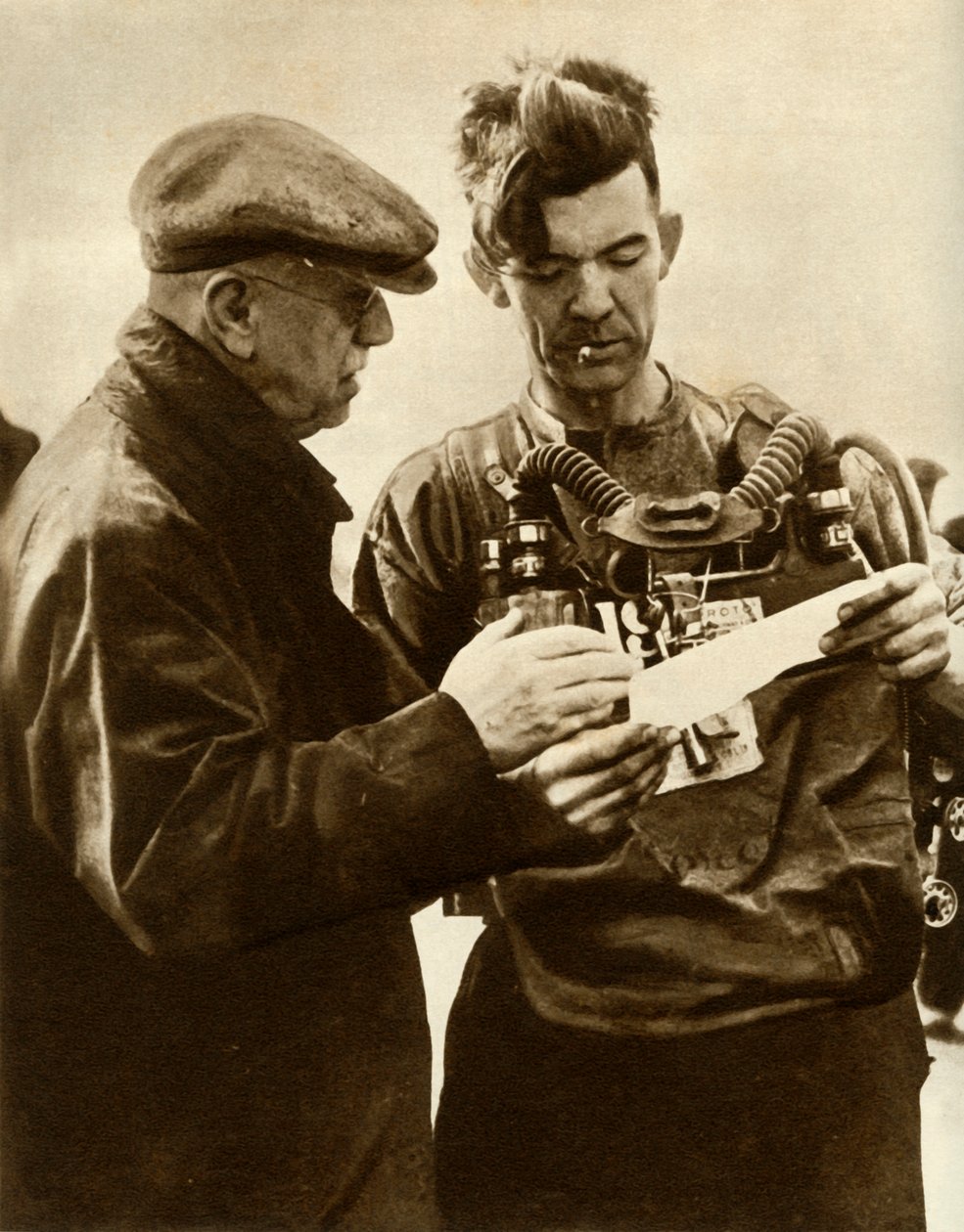 Dobrovolník, který se chystá získat těla při katastrofě v dolu Gresford, Wales, 1935. od Unbekannt