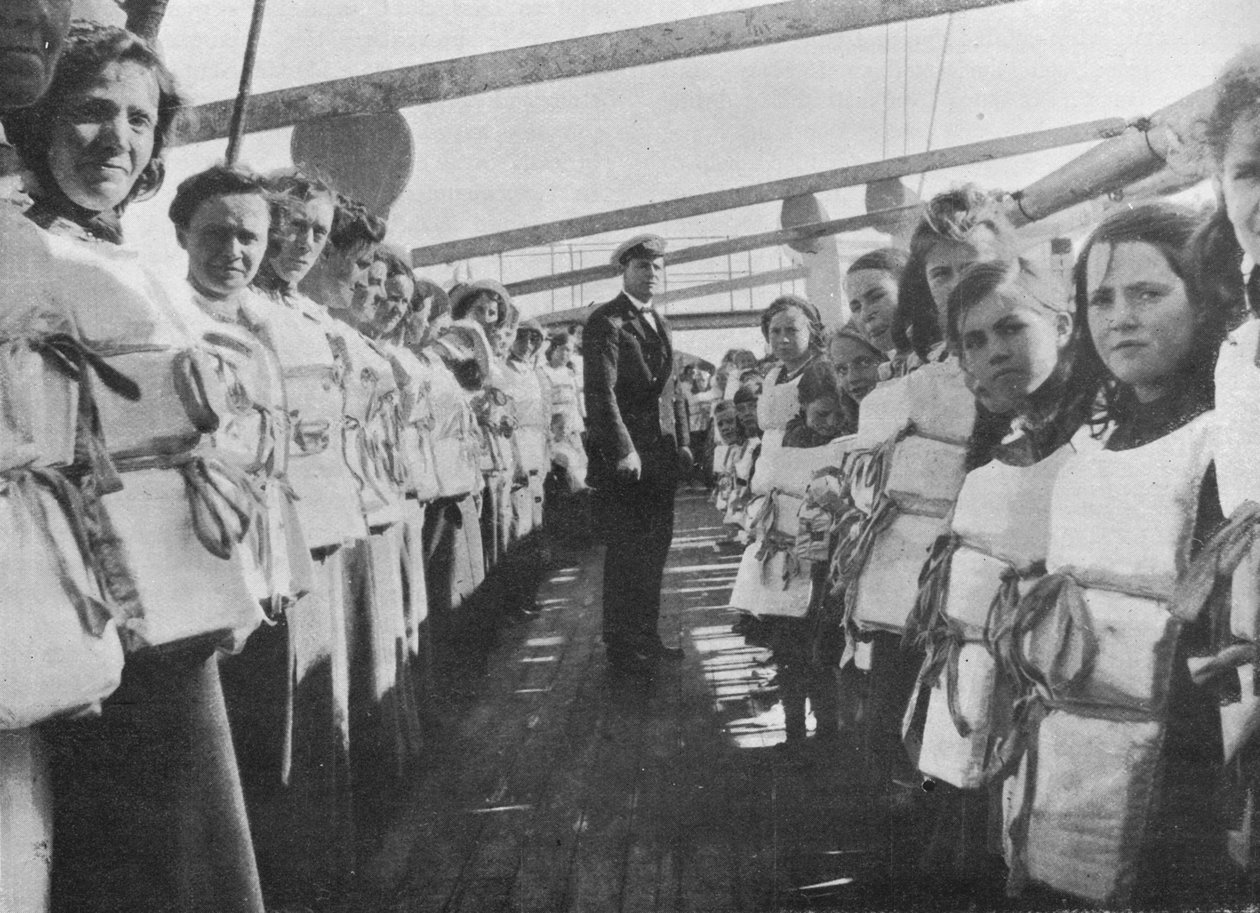 Vrták na záchranném pásu z doby války na palubě zaoceánského parníku, 1915 od Unbekannt