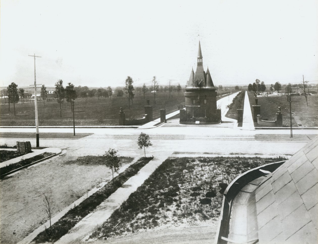 Washington Terrace západně od Union Boulevard. První rezidence ve výstavbě za branami od Unbekannt
