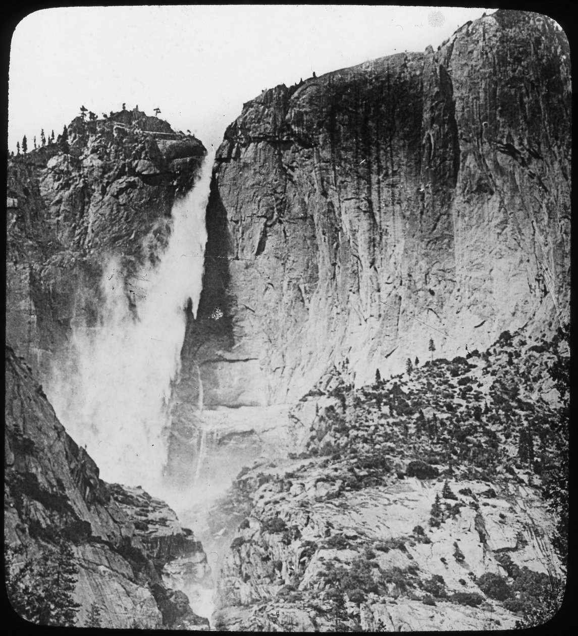 Yosemitské vodopády, Yosemitský národní park, Kalifornie, USA, konec 19. nebo začátek 20. století od Unbekannt