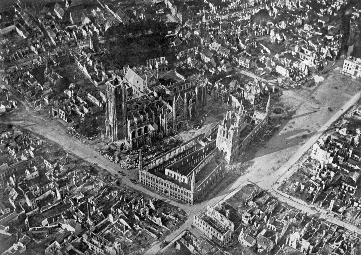 Ypres po německém bombardování, první světová válka, 1914-1918, c1920 od Unbekannt