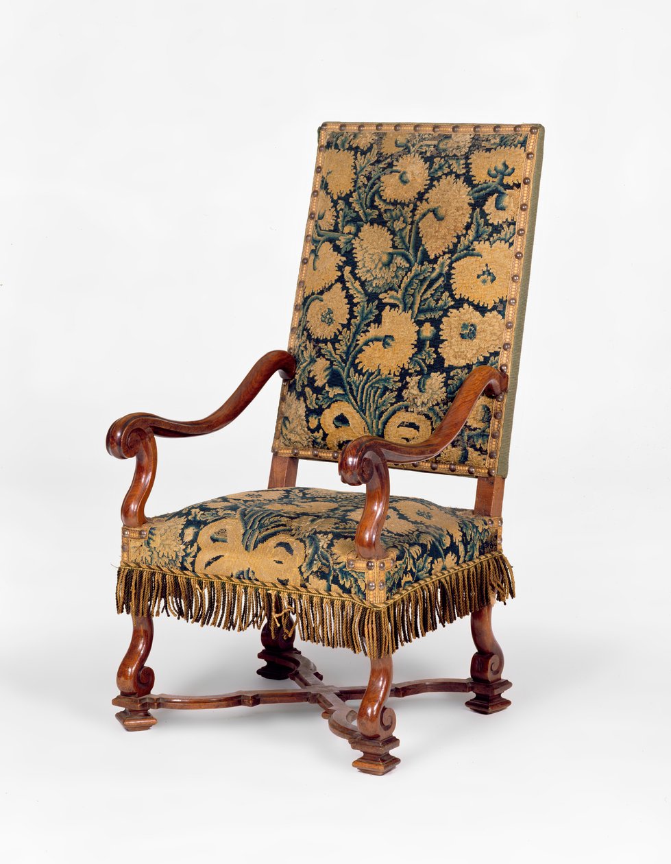 Pohovka pokrytá výšivkou George II, kolem roku 1745. Hadovitá záda, zakřivené paže pokryté vyšíváním s vyřezávanými nohami kabrioletu. od Unbekannt Unbekannt