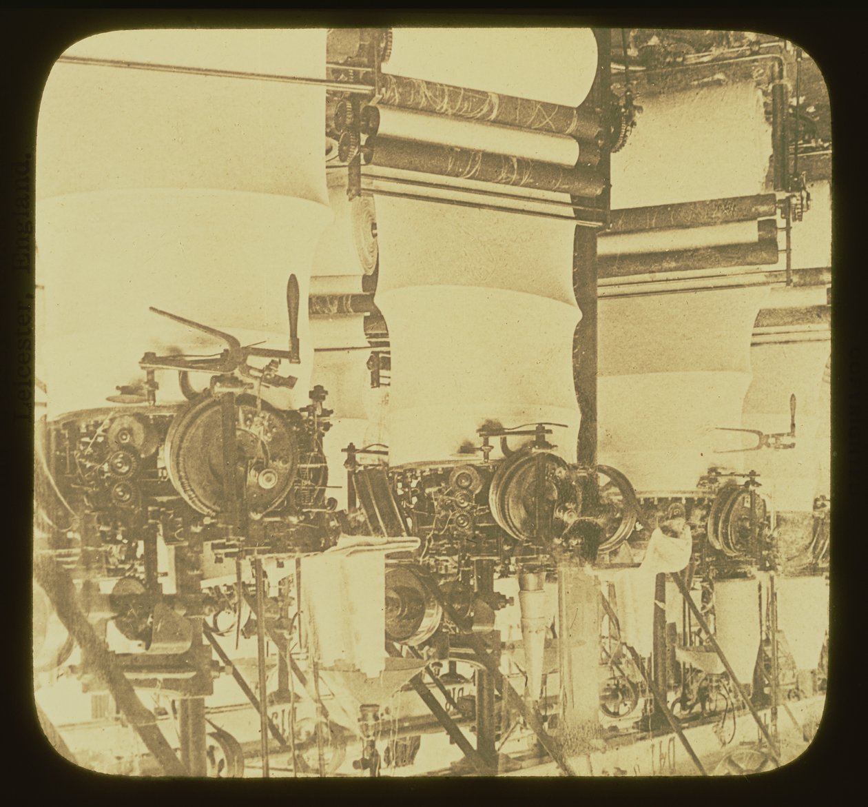 Pletací stroje v práci ve Wolsey Woolen Factory, Leicestershire, kolem roku 1850 od Unbekannt Unbekannt