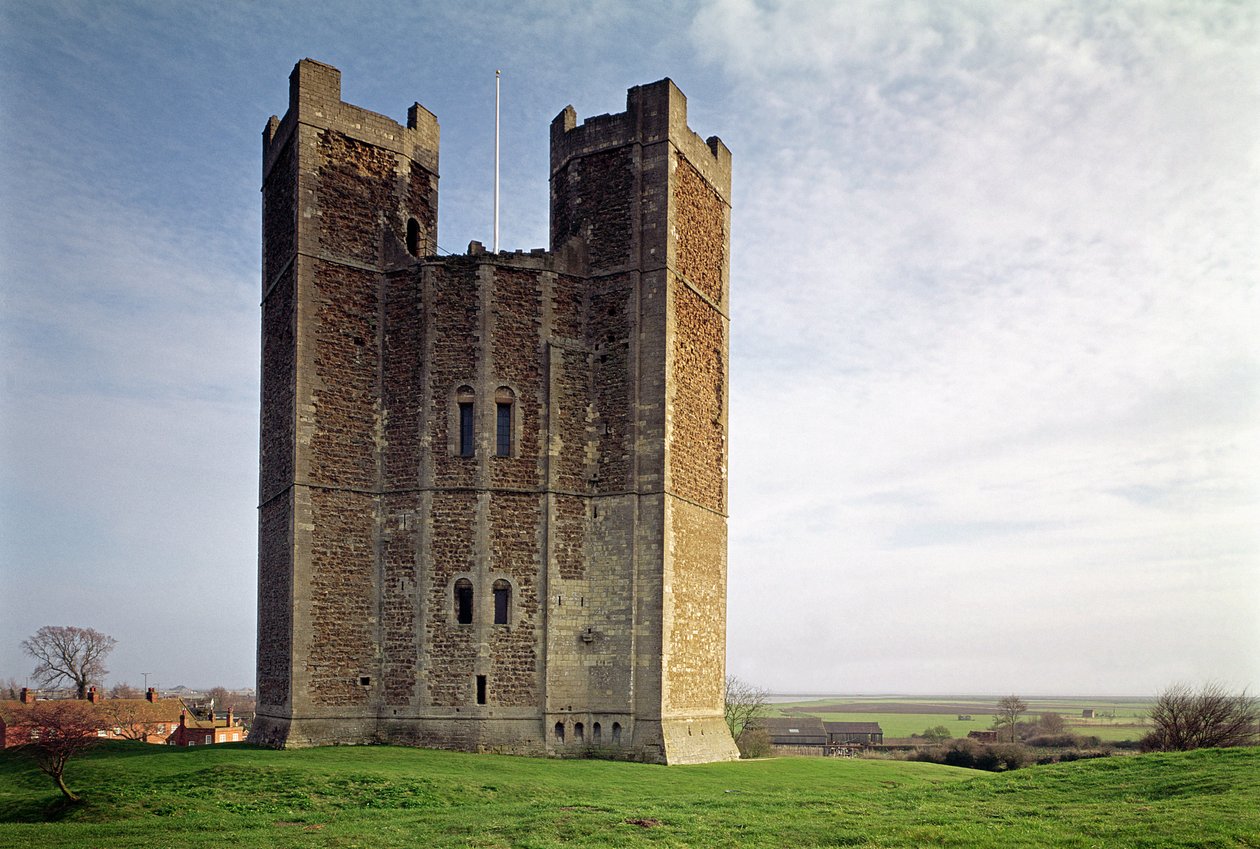 Orford Castle, Vnější pohled na tvrz (1165-72), Suffolk, Velká Británie od Unbekannt Unbekannt