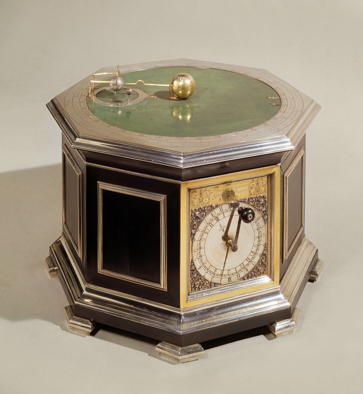Orrery vytvořili Thomas Tompion (1639-1713) a George Graham (1673-1751) 1710 od Unbekannt Unbekannt