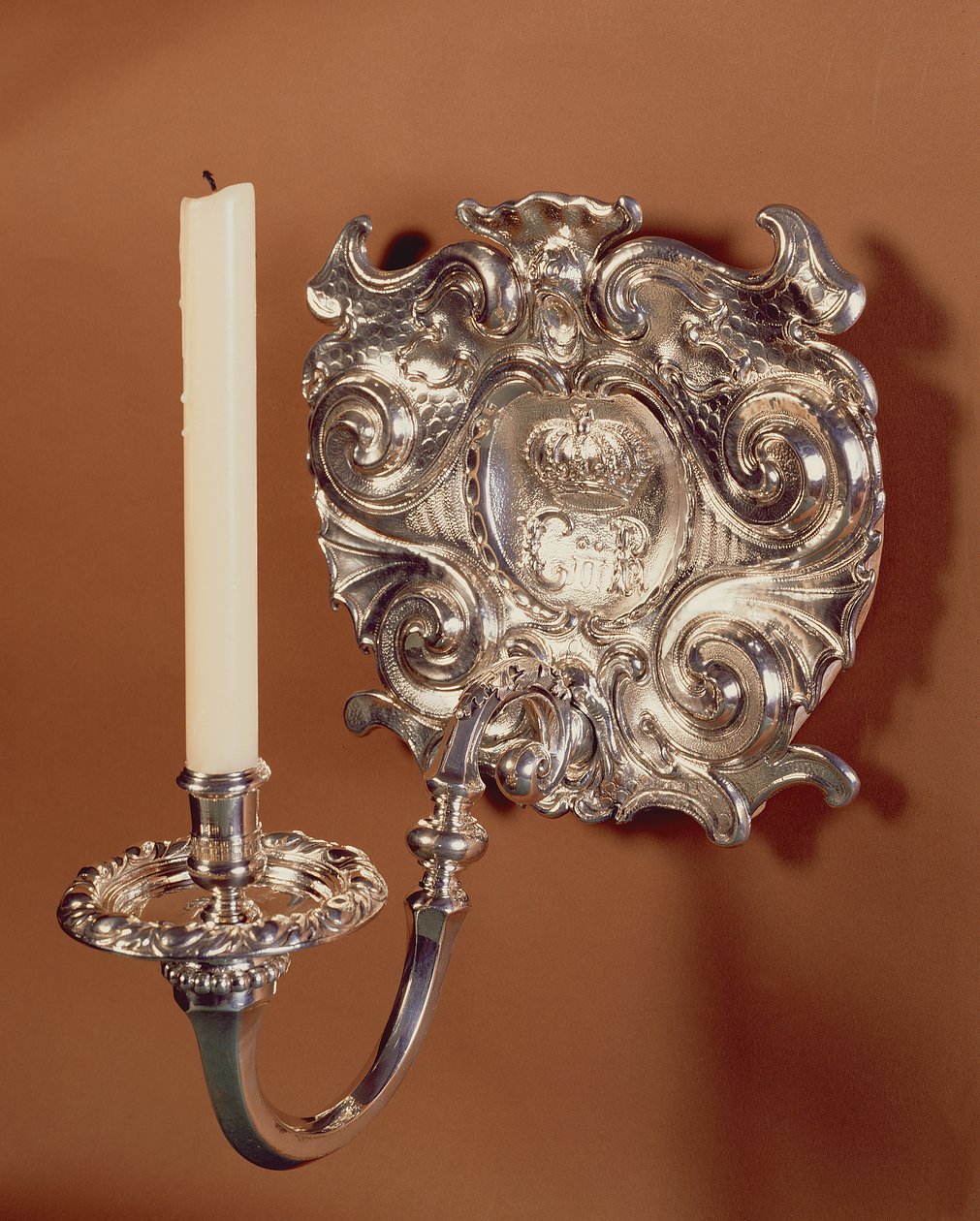 Nástěnné svítidlo, jedno světlo, v anglo-holandském stylu období restaurování. 1668-90 od Unbekannt Unbekannt