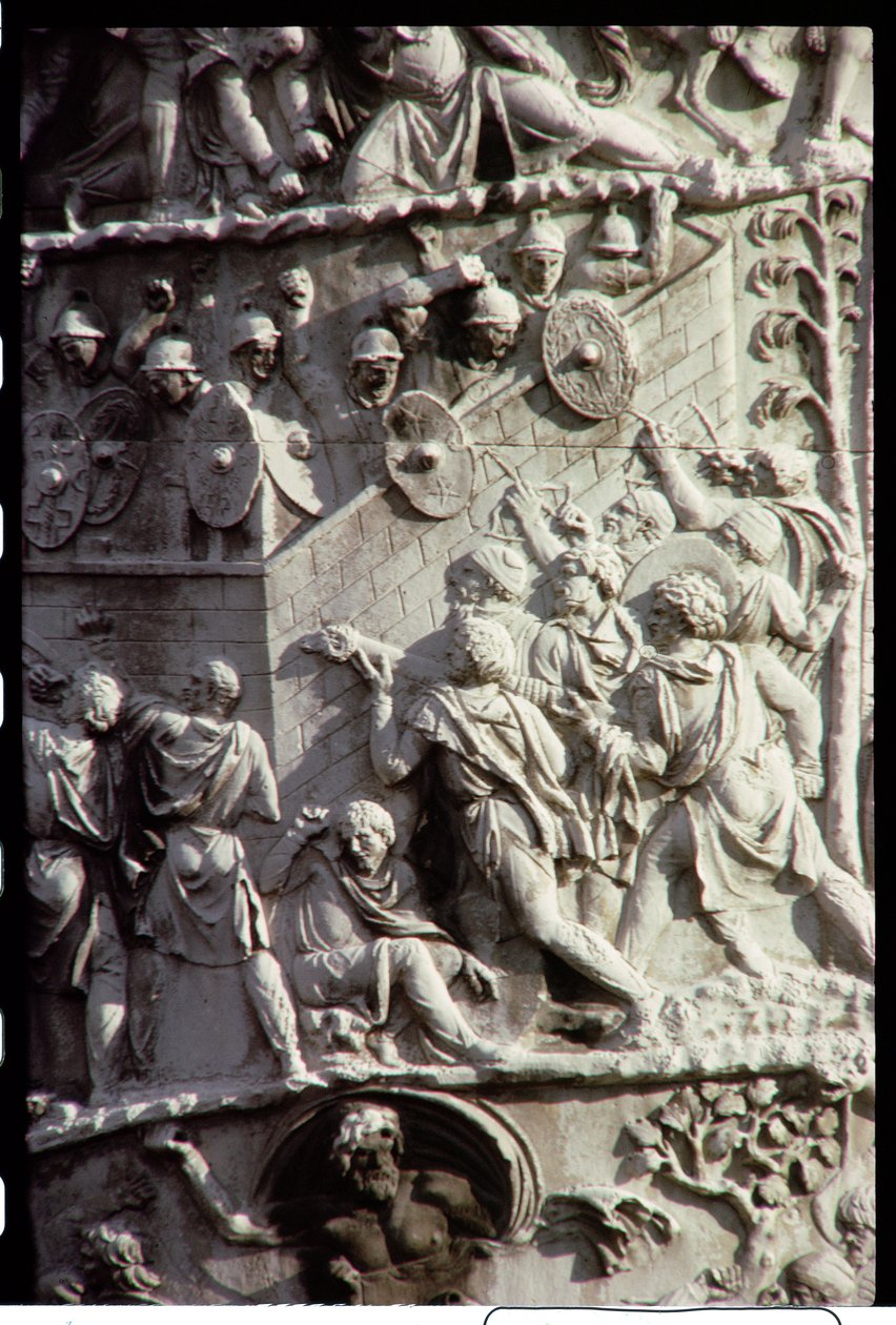 Trajanův sloup, postavený na oslavu vítězství nad Dáky, možná navržený Apollodorem z Damašku, 113 n. l. (detail) od Unbekannt Unbekannt
