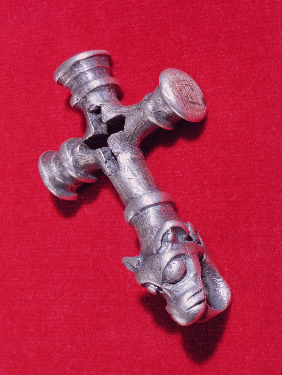 Vikingský amulet ve tvaru kříže s designem dračí hlavy od Unbekannt Unbekannt