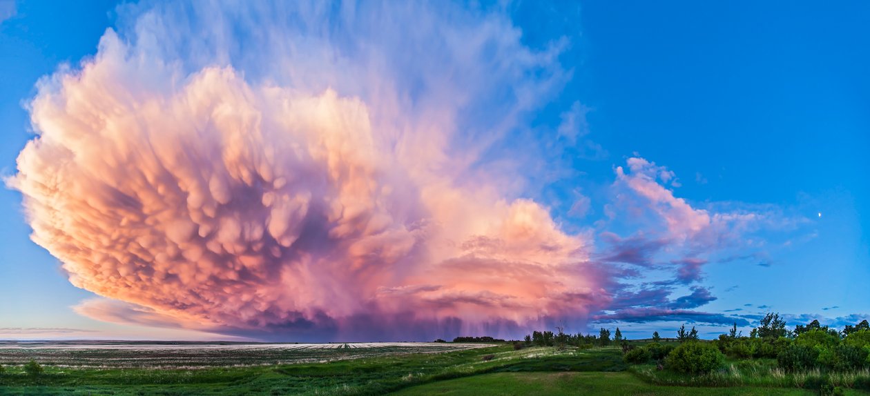 3dílné panorama ustupující bouřky, jižní Alberta, Kanada od Unbekannt Unbekannt